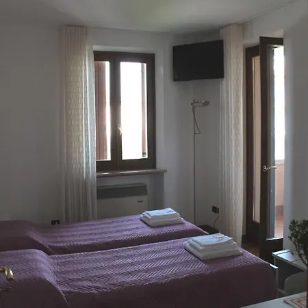 Ai Cantarelli Gasthof Lugagnano