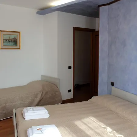 Ai Cantarelli Guest house Lugagnano