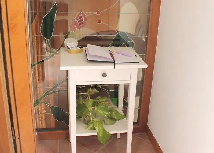 Ai Cantarelli Konukevi *